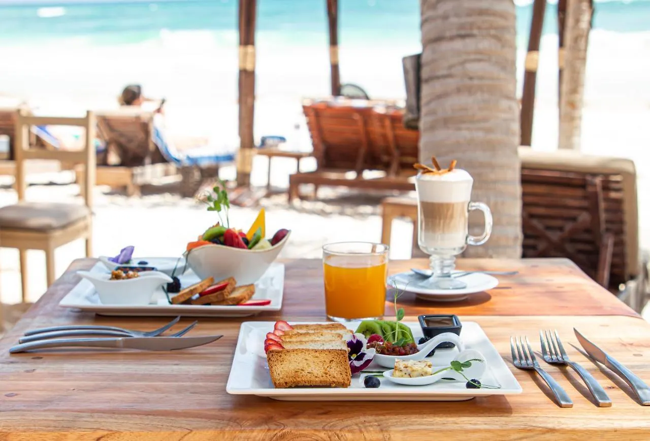 Dune Boutique Hotel Located At The Party Zone (Adults Only) Tulum 4*,